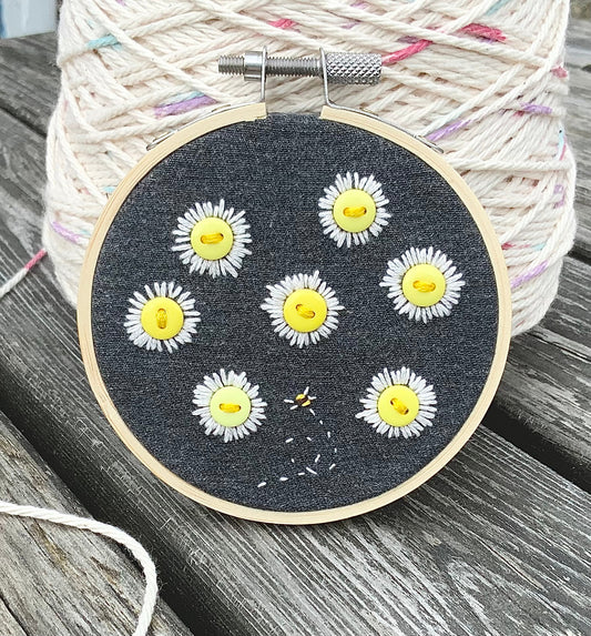 Art Hoop. Hand Stitched Daisy Hoop. Hand Sewn Hoop. Embroidered Hoop.